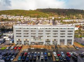 Village Hotel Swansea, Golfhotel in Swansea