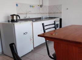 Guenechen, hotel em Río Colorado