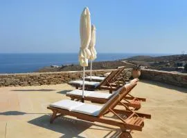 Heliopetra Family Home with a swimming pool in the area of Otzia