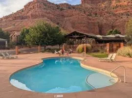 Coral Cliff View - Amazing Views and Pool