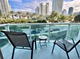 Spacious Condos with Resort Amenities - Sunny Isles Beach