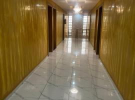 Esthercy Hotels, hotel v destinaci Okunola