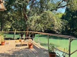 Pachamaya River Hostel, hotel v destinaci Lanquín