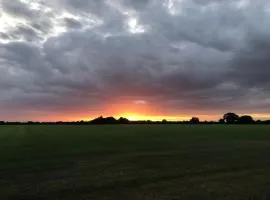 Country View place