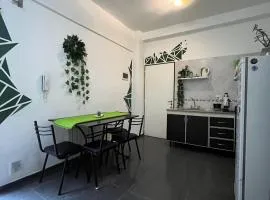 Depto en Villa Carlos Paz para 4 personas - Piscina y cochera