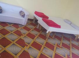Hotel Savaran Garden Home Stay, ξενοδοχείο σε Prayagraj