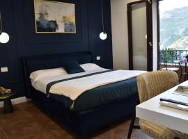 Gloden House Apartments