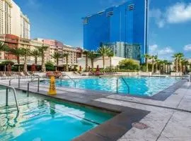 MGM 1-BR Condo by Zelloo 33821