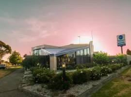 Mahoneys Motor Inn