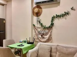 City Garden Olympus 02D with balcony