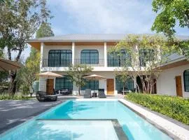 กว้างคูณยาวคาเฟ่รีสอร์ท & พูลวิลล่า