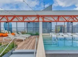 16th and 18th FL Bold CozySuites with pool gym