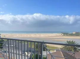 9 Dolphin Bay, Aston Bay