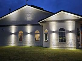 Super 8 by Wyndham Swan River MB, hotel in Swan River