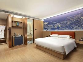 Hawthorn by Wyndham Fenghuang Baiyue, hotel v destinaci Feng-chuang