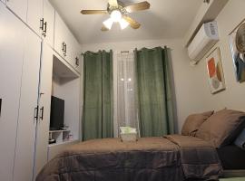 simple condo free WiFi free pool, hotel v destinaci Agus