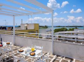Belvedere Luxury Seafront With Panoramic Terrace, hotel in Porto Cesareo