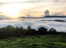 Overlooking Vacation house by Magayon Viewpoint, hotel v destinaci Tanay