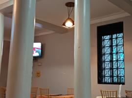 NSHEVI SAFARI HOTEl, hotel v destinaci Ryeru