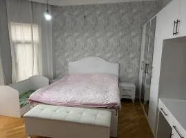 Cozy Room in a Peaceful Hillside Location 1