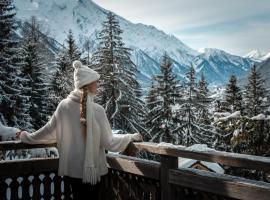 Hôtel Les Chalets de Philippe avec Jacuzzis Privatifs, Hotel in Chamonix-Mont-Blanc