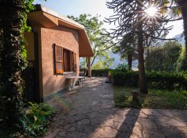 Casa Claudia, a due passi da lago e spiaggia, Hotel in Vesta