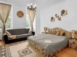 Three-Bedroom Sanctuary, King-Size Beds