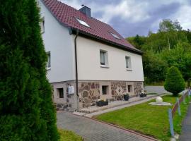 Ferienhaus Green Emotion, hotel v destinaci Suhl