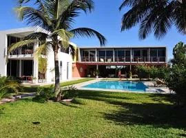 Leo's Beach Hotel - Adults Only