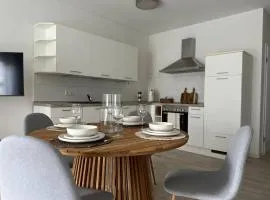 Garden Flat At The Harbour In Whv