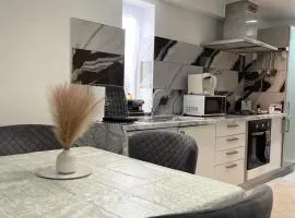 Stanton - Stylish 2 Bedroom