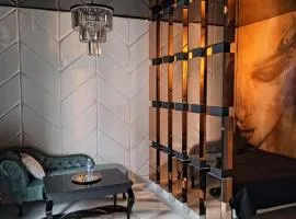 Black House A