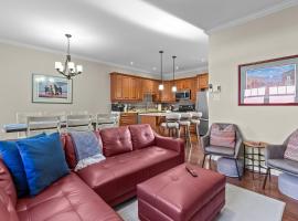 Freshwater Joys 4BR Jellybean Home Near Downtown, Hotel in St. John's