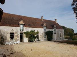 Grande maison de familles à Sancerre, hotel a Feux