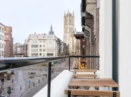 Sleek City Stays - Urban Elegance in the Heart of Ghent