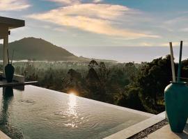 Villa CHARLOTTE - SEAVIEW -4 Bedrooms، فندق في Amphoe Koh Samui