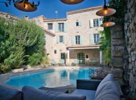 Mas piscine exposition sud Proche Uzès – hotel w mieście Collorgues