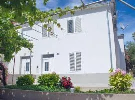 House Mari