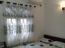 Dream Palace Villa, hotel v destinaci Kamburugamuwa