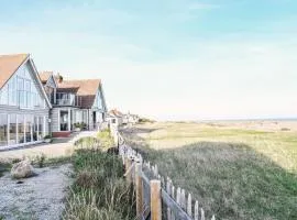 Spinneys Beachfront by The Suffolk Cottage Collection