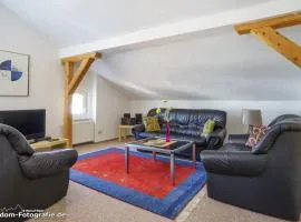 Villa Fortuna Haupthaus II OG links