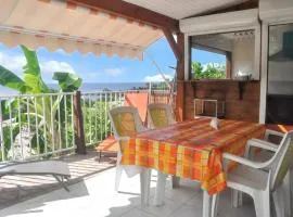 Bungalow confortable à Bouillante avec vue sur la mer