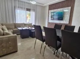 Appartement de luxe 41 avec Piscine communautaire & Parking a Marina