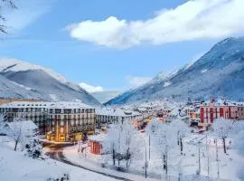Appartement charmant à Cauterets, 27 m², vue sur la ville.