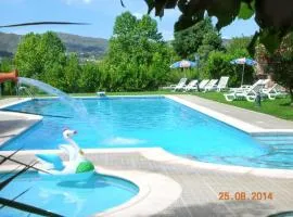 Comfortable house with mountain view and shared pool