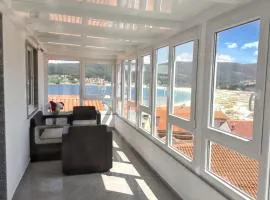 Spacious Apartment Facing the Sea - Laxe - 75 m² - Terrace