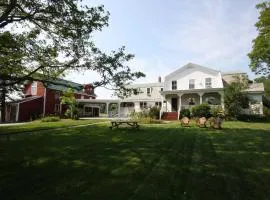 Maple Hill Farm Inn