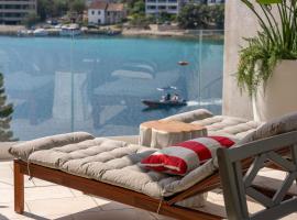 Stowaway Suites, hotel em Korčula