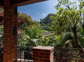 Cozy Nature Escape in Tepoztlán