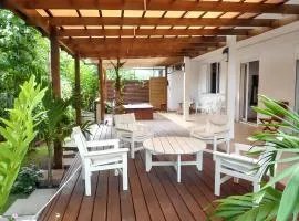 Appartement élégant avec vues panoramiques, Bois-de-Nèfles, 90 m²